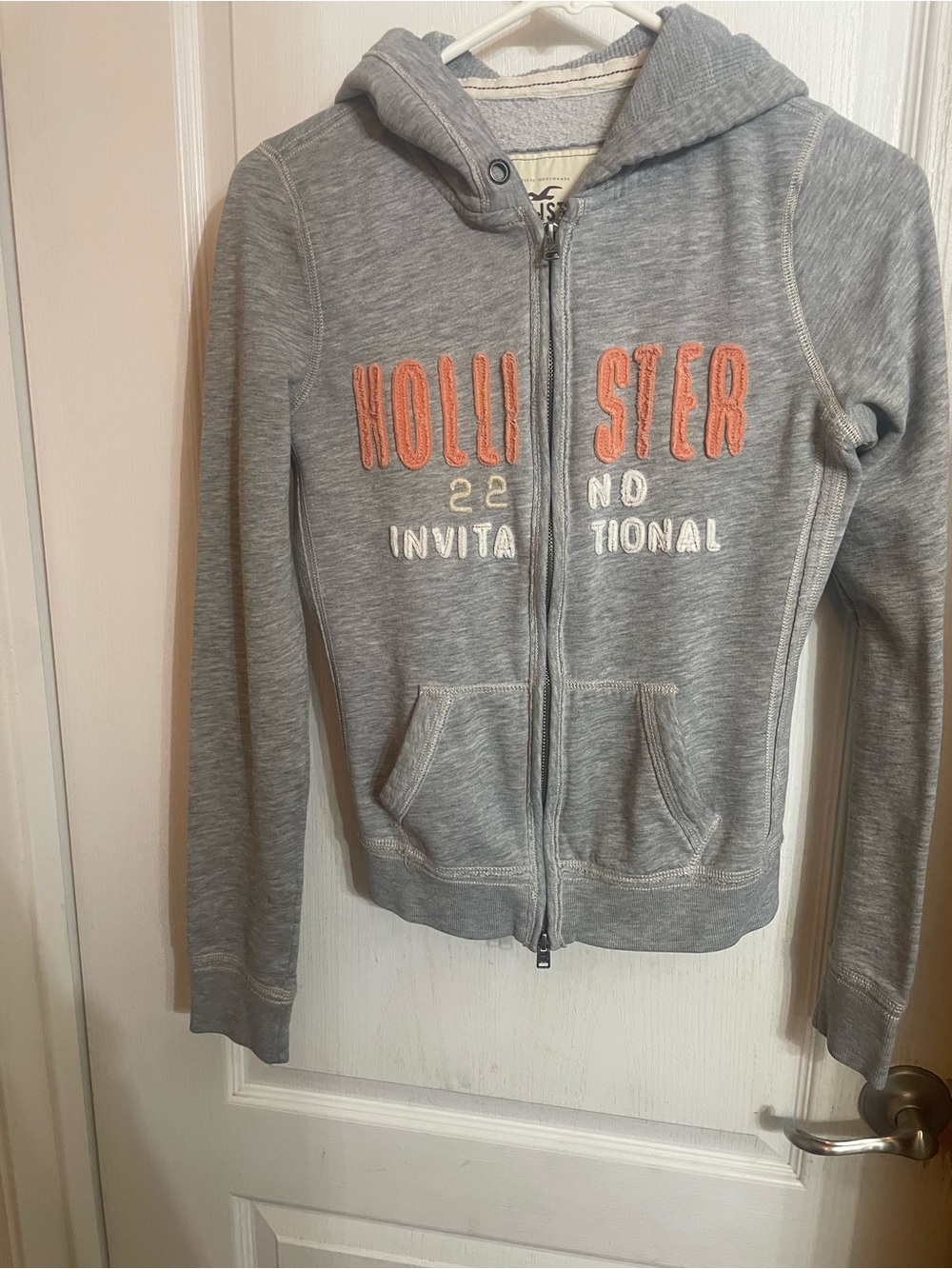 Hollister Heather Gray Zip Hoodie with Coral Patch Logo size XS/S